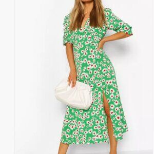 Boohoo Plus Daisy Print Dress